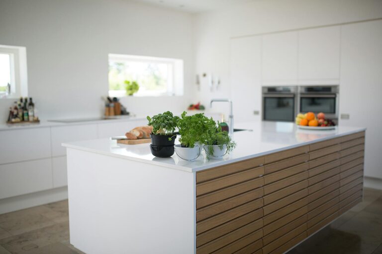 How to Make Your Kitchen Counters Clutter-Free: Simple Steps for a Tidy Space